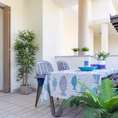 Villaggio Evanike דירה